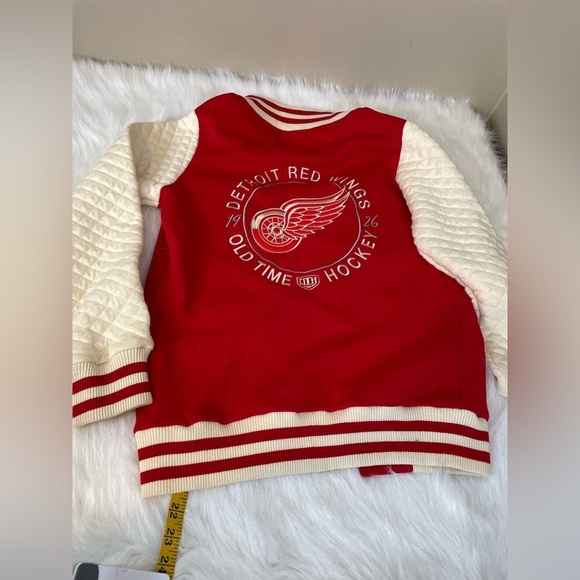 Detroit Red Wings old Time Hockey Red and White Varsity Jacket - Picture 5 of 12
